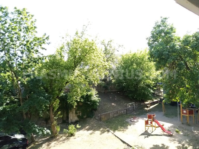 Entrée et rangement chaussures dans l'Appart. 1, vieille ville de Vilnius