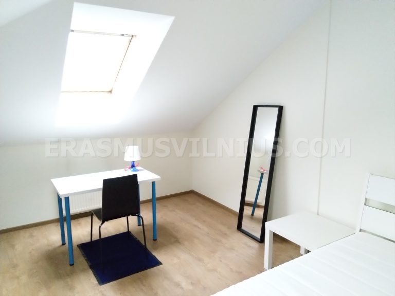 Espace commun partagé dans l'appartement étudiant 6 chambres, Subačiaus gatvė Vilnius