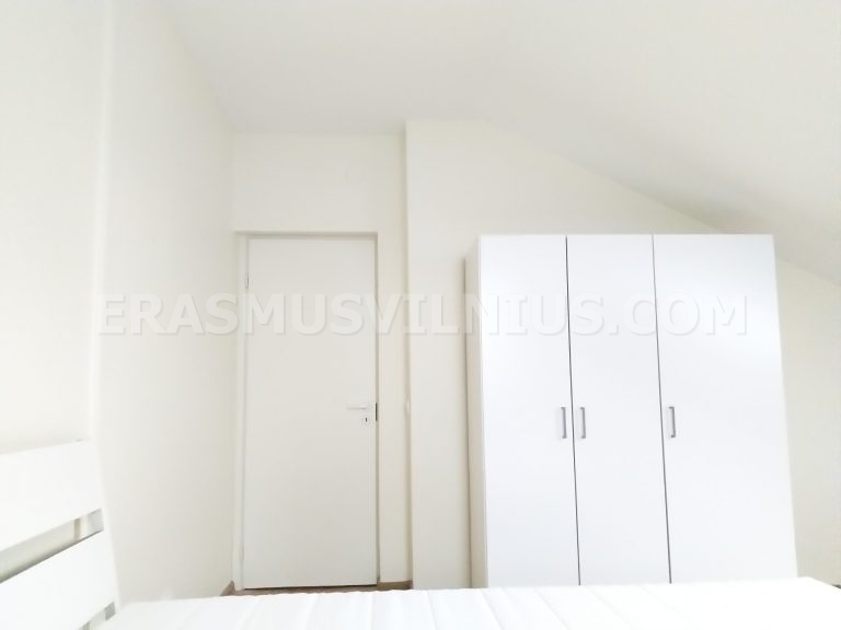 Chambre meublée avec lit king size dans un appartement étudiant, vieille ville de Vilnius